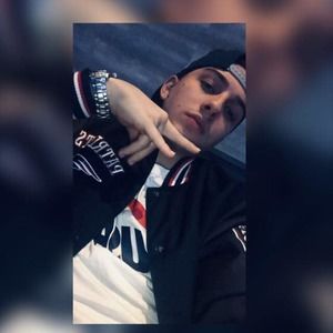 Meet your Posher, Alejo